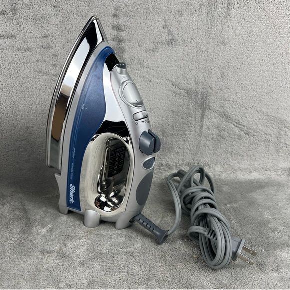 Shark Electric Flatiron Iron 1500 Watts - Model GI468NN 10 TESTED WORK - Picture 1 of 7